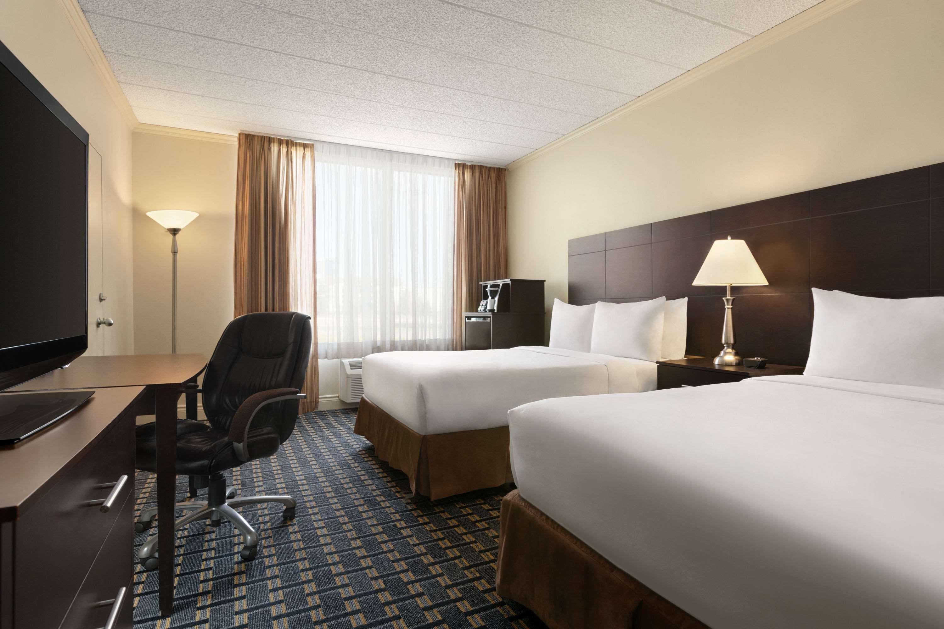 Travelodge By Wyndham Quebec City Hotel & Convention Centre Luaran gambar