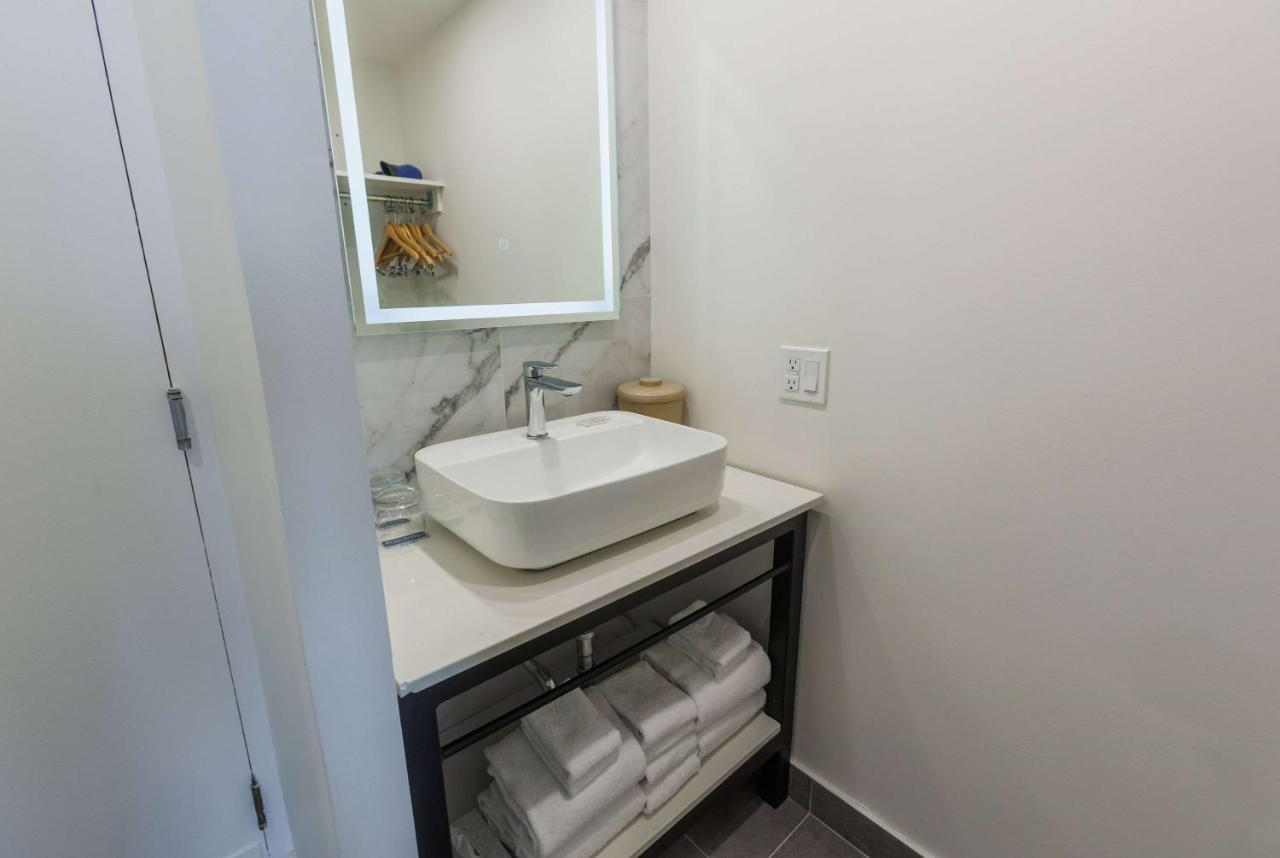 Travelodge By Wyndham Quebec City Hotel & Convention Centre Luaran gambar