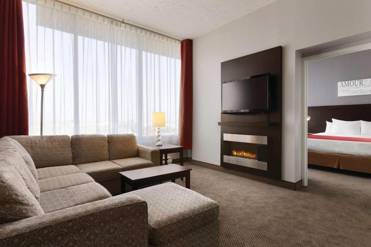 Travelodge By Wyndham Quebec City Hotel & Convention Centre Luaran gambar