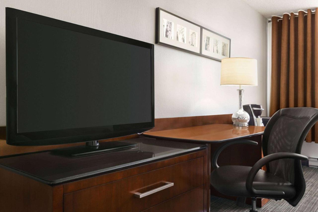 Travelodge By Wyndham Quebec City Hotel & Convention Centre Luaran gambar