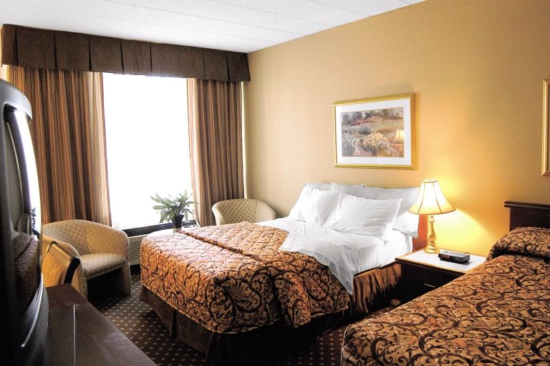 Travelodge By Wyndham Quebec City Hotel & Convention Centre Bilik gambar
