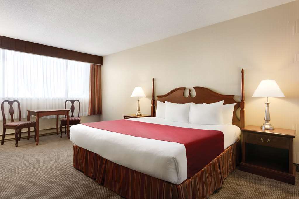 Travelodge By Wyndham Quebec City Hotel & Convention Centre Bilik gambar